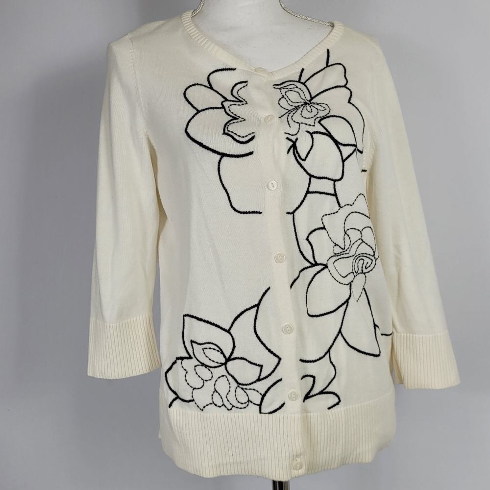 Christopher & Banks Cream Button Uplightweight Cardigan Size Medium